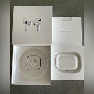 Apple AirPods Pro with wireless charging case
